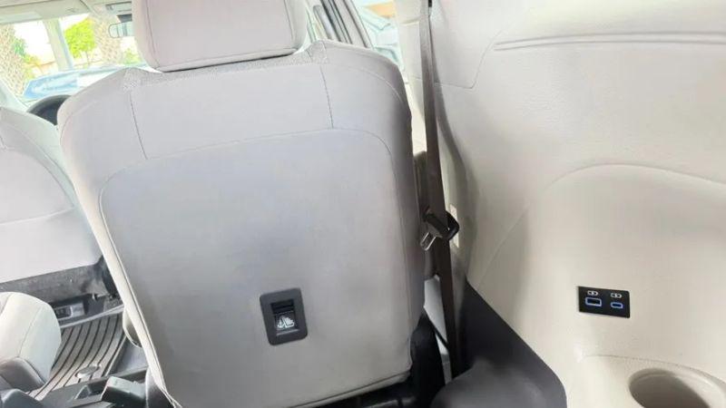 2022 Toyota Sienna LE