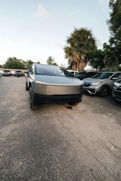2024 Tesla Cybertruck All-Wheel Drive
