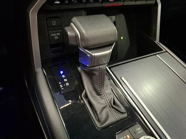 2023 Toyota Tundra Platinum