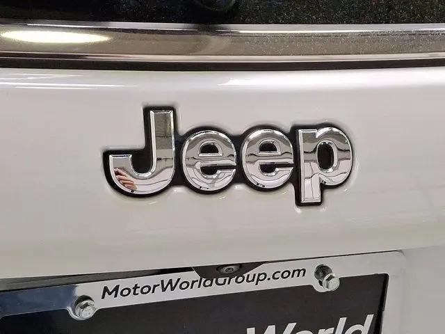 2024 Jeep Compass Latitude Lux FWD