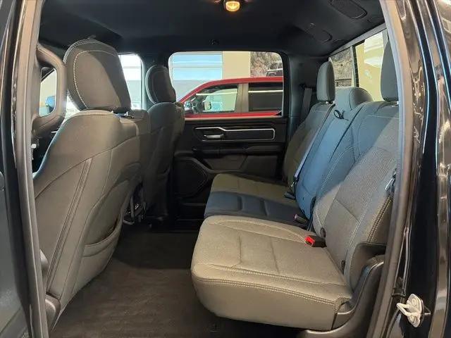 2021 Ram 1500 Big Horn Crew Cab 4x4 5'7" Box