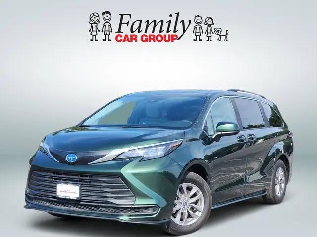 2025 Toyota Sienna LE for sale in Arlington, TX