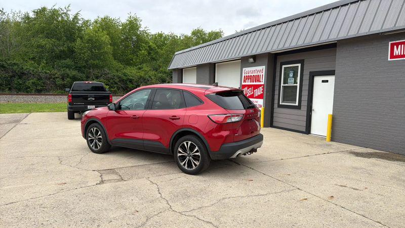 2021 Ford Escape SE