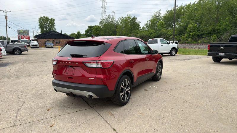 2021 Ford Escape SE