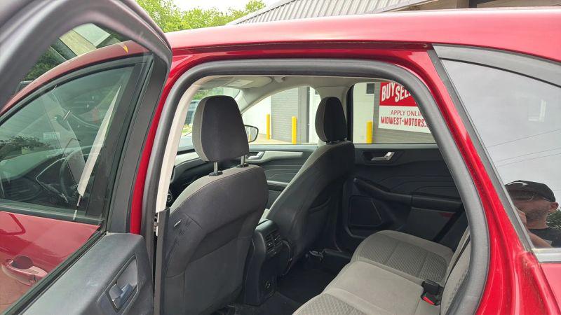 2021 Ford Escape SE