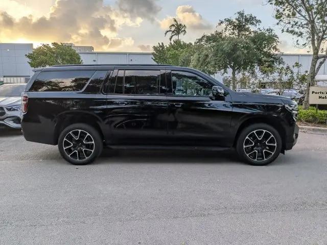 2023 Chevrolet Suburban 2WD RST