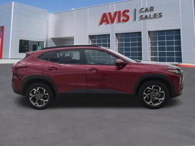 2025 Chevrolet Trax FWD LT