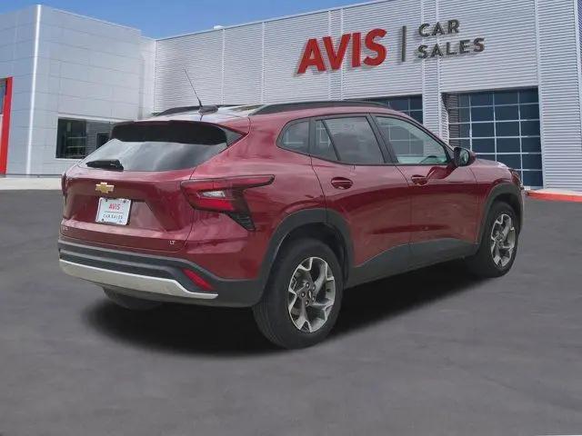2025 Chevrolet Trax FWD LT