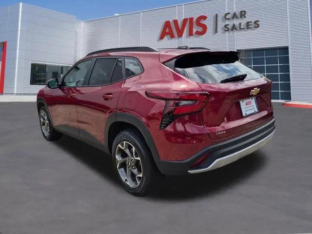 2025 Chevrolet Trax FWD LT