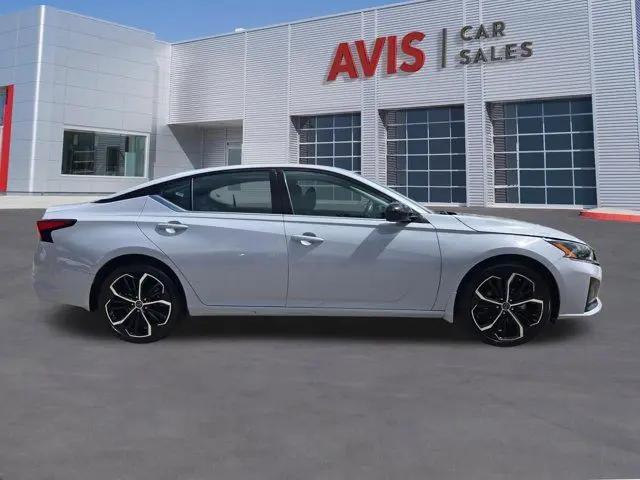 2025 Nissan Altima SR AWD