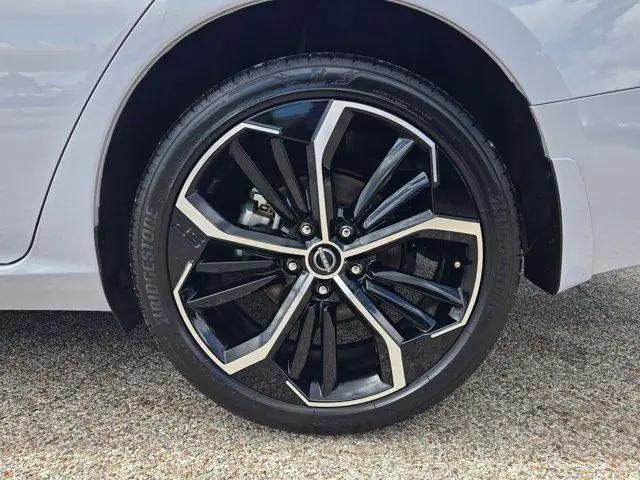 2025 Nissan Altima SR AWD