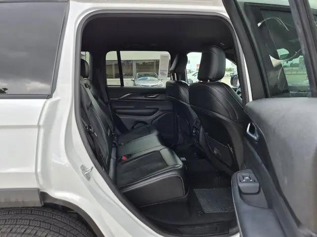 2025 Jeep Grand Cherokee Altitude 4x4