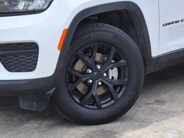 2025 Jeep Grand Cherokee Altitude 4x4