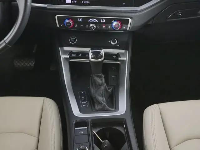 2024 Audi Q3 Premium 45 TFSI S line quattro Tiptronic