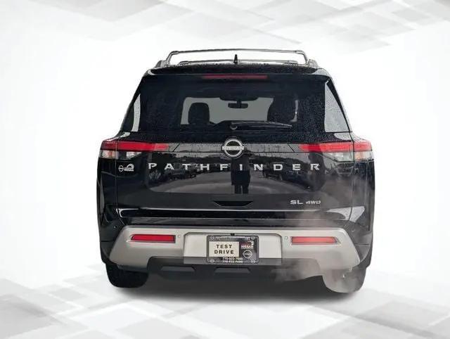 2025 Nissan Pathfinder SL 4WD