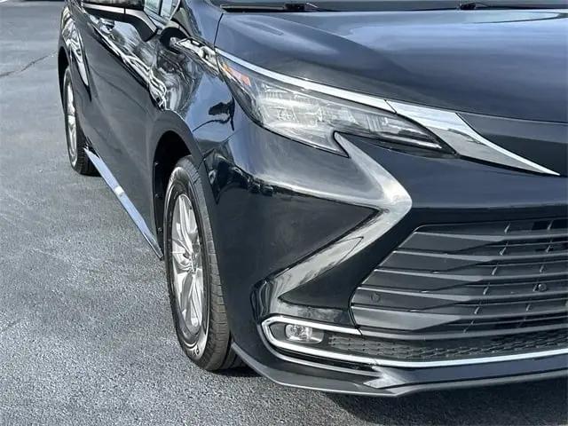 2024 Toyota Sienna XLE