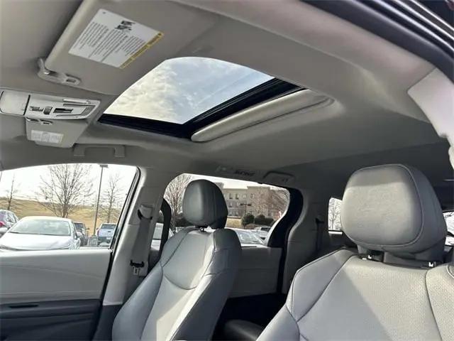 2024 Toyota Sienna XLE