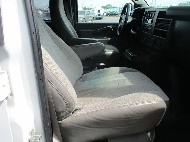 2017 Chevrolet Express LT
