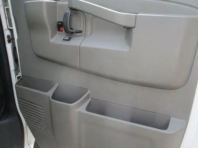 2017 Chevrolet Express LT