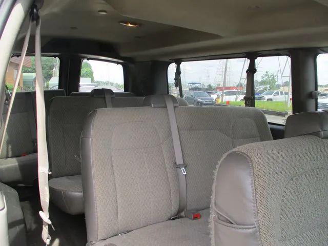 2017 Chevrolet Express LT