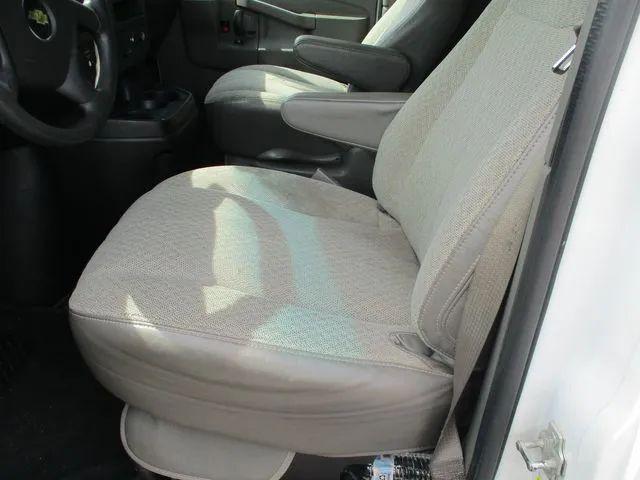 2017 Chevrolet Express LT