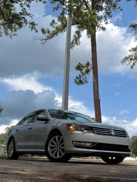 2013 Volkswagen Passat 2.5L SEL Premium