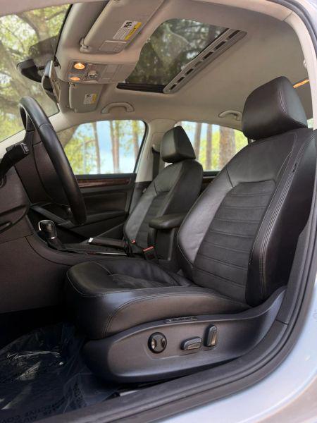 2013 Volkswagen Passat 2.5L SEL Premium