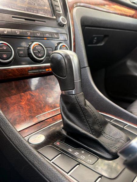 2013 Volkswagen Passat 2.5L SEL Premium