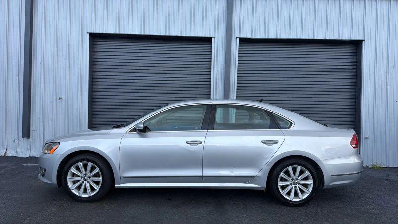 2013 Volkswagen Passat 2.5L SEL Premium