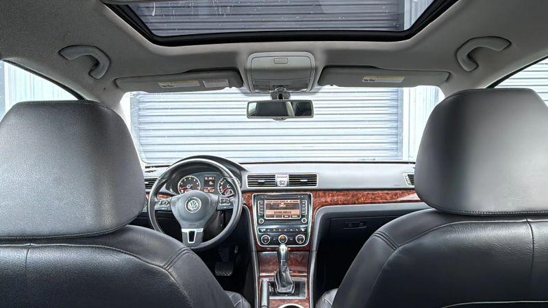 2013 Volkswagen Passat 2.5L SEL Premium
