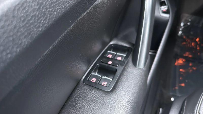 2013 Volkswagen Passat 2.5L SEL Premium