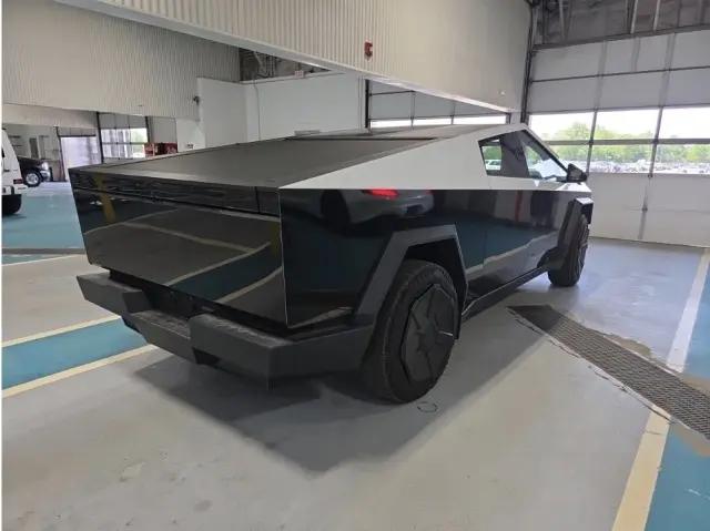 2024 Tesla Cybertruck Cyberbeast