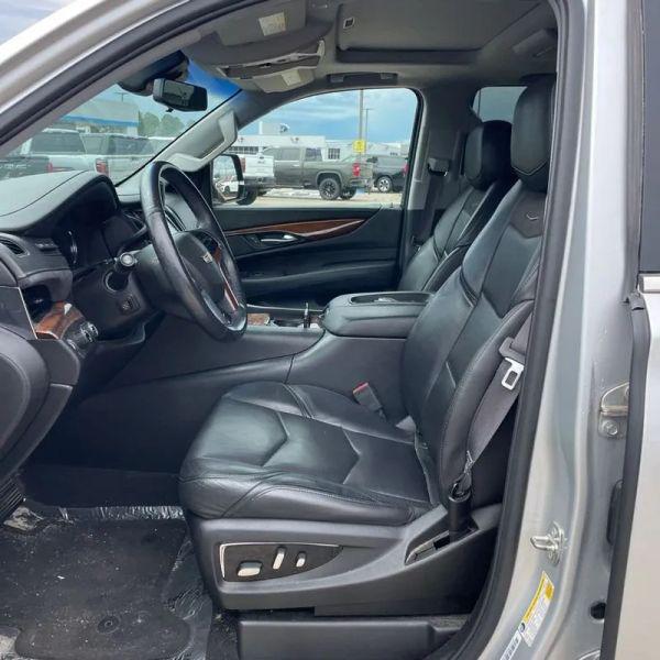 2017 Cadillac Escalade ESV Luxury