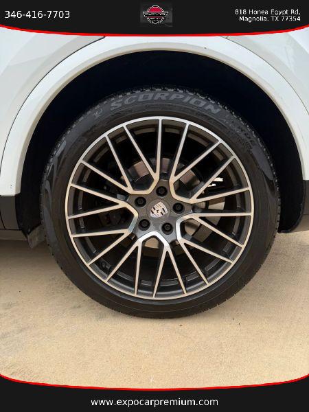 2019 Porsche Cayenne Base