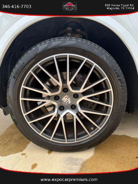 2019 Porsche Cayenne Base