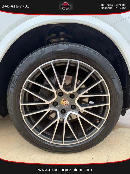 2019 Porsche Cayenne Base