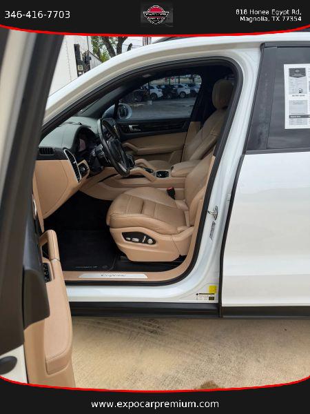 2019 Porsche Cayenne Base