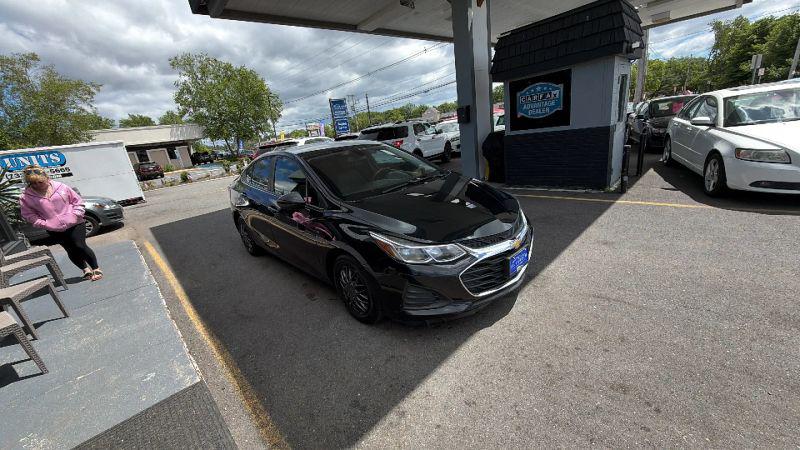 2019 Chevrolet Cruze LS