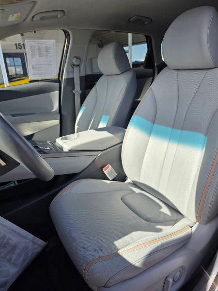 2022 Hyundai NEXO Blue