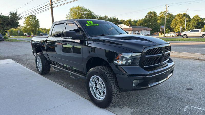 2019 Ram 1500 Classic Big Horn Crew Cab 4x4 5'7" Box