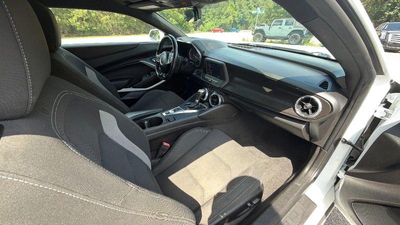 2020 Chevrolet Camaro RWD Coupe 1LT