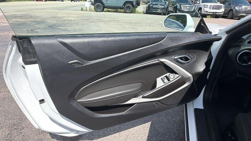 2020 Chevrolet Camaro RWD Coupe 1LT