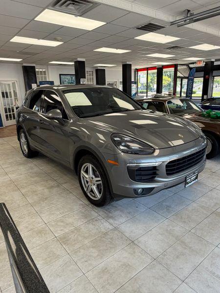 2016 Porsche Cayenne Base