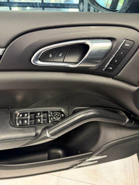 2016 Porsche Cayenne Base
