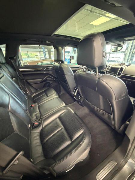 2016 Porsche Cayenne Base