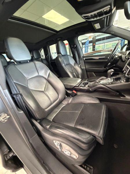 2016 Porsche Cayenne Base
