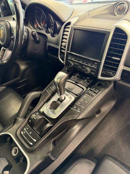 2016 Porsche Cayenne Base