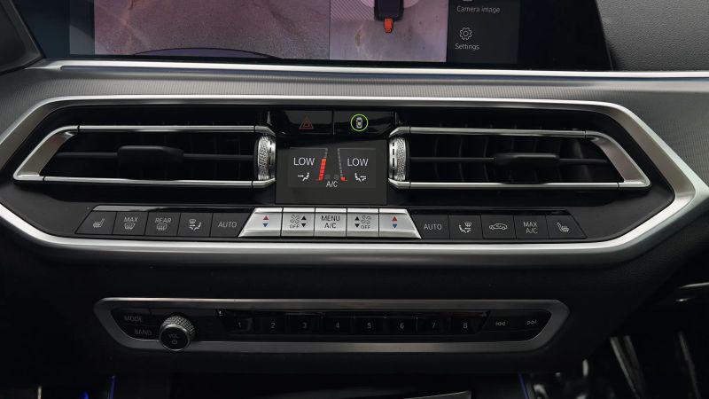 2020 BMW X5 M50i