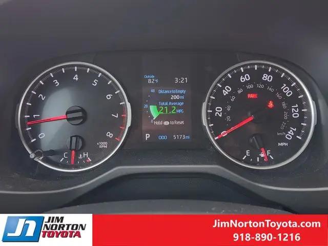 2022 Toyota RAV4 LE