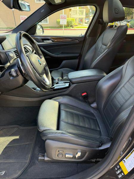2020 BMW X4 xDrive30i